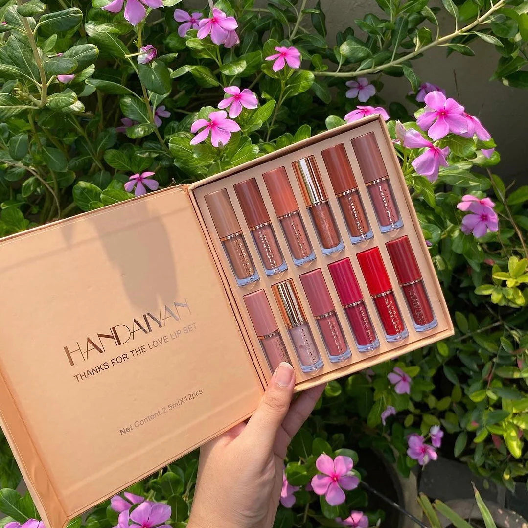 Looksy LuxeVelvet™ 12-Shade Lip Collection